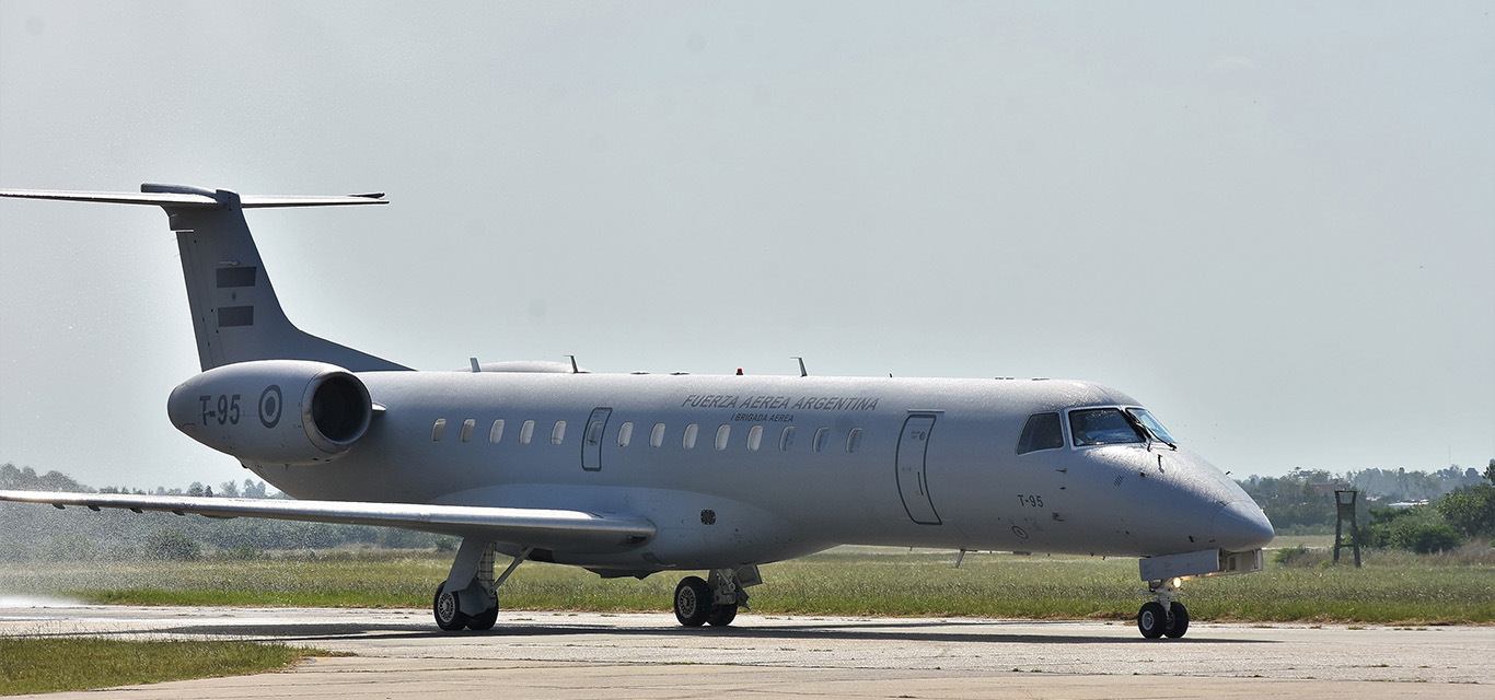 La Fuerza Aérea Argentina incorpora un nuevo avión de transporte 05